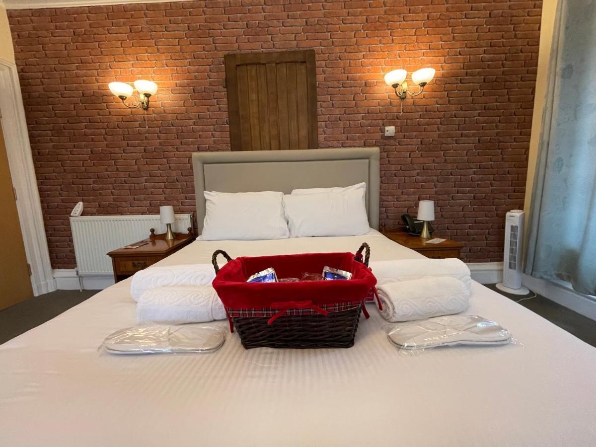 Milverton Hotel By Bevolve - Free Parking Manchester Exteriör bild